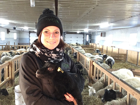 Geneviève Forest, une amoureuse des « petits ruminants » : portrait éclair d'une jeune productrice ovine